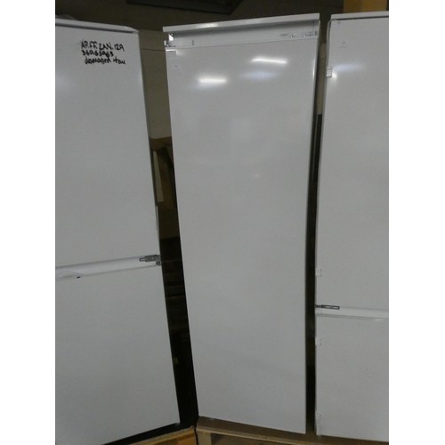 20 - CDA  Integrated Tower Fridge H1780xW540xD545, RRP £435.83 +vat * This lot is subject to vat