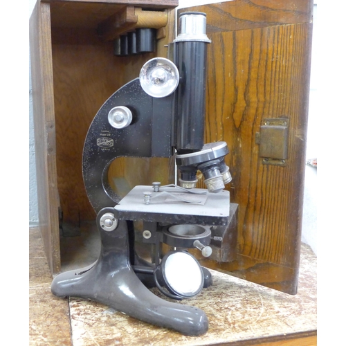 1204 - A Beck model 19 microscope, a/f