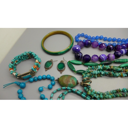 1181 - Malachite, turquoise, amethyst and blue stone jewellery