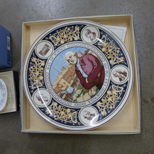 1219 - A collection of Wedgwood including three boxed cathedral goblets, Jasperware, plates, etc. **PLEASE ... 