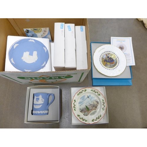 1221 - A collection of Wedgwood and Coalport Christmas plates and a Wedgwood mug **PLEASE NOTE THIS LOT IS ... 