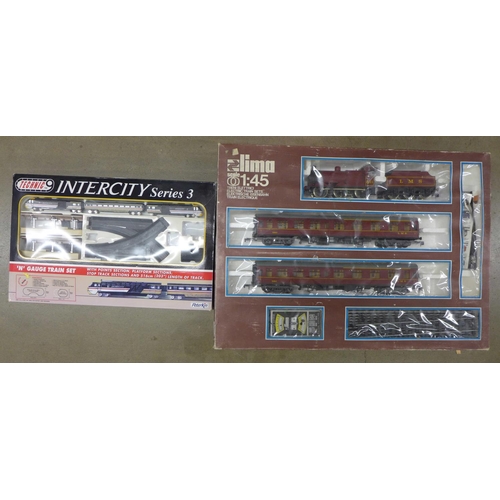 1225 - A Lima 1:45 electric train set and a Technic Intercity N Gauge train set, both incomplete **PLEASE N... 