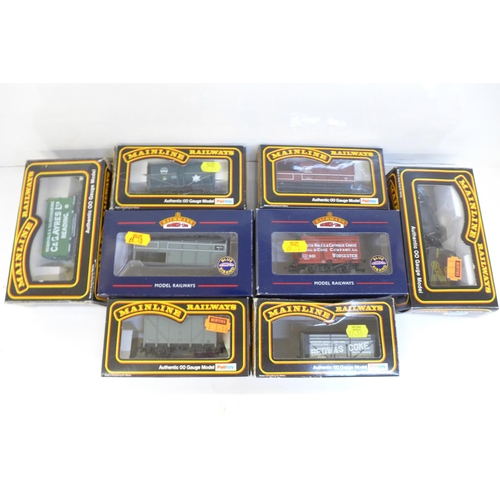 680 - Eight OO gauge Mainline wagons, boxed