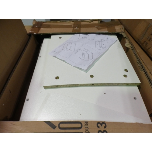 3035 - A white storage box * this lot is subject to VAT