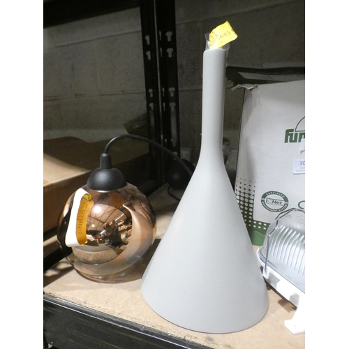 3090 - A quantity of misc. indoor and outdoor lighting * this lot is subject to VAT