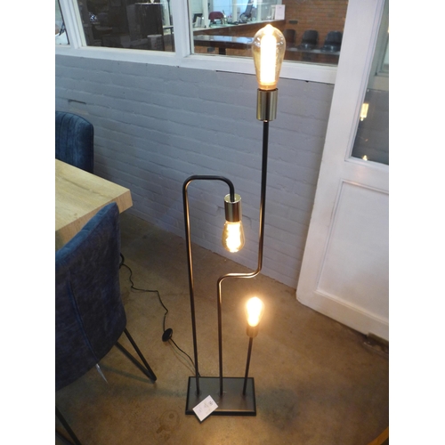 1342 - A black triple floor standing lamp, H 129cms (2747360)   #