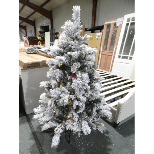 3280 - A snow flocked pre-lit artificial Christmas tree (160cm)