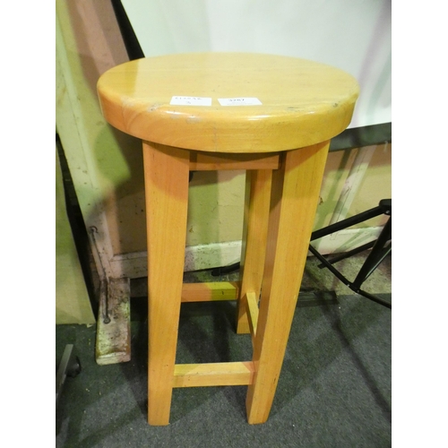 3287 - A solid wooden stool