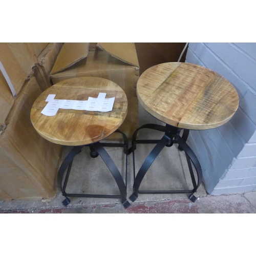 1544 - A hardwood and steel adjustable stool