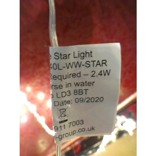 3260a - Two white LED star lights