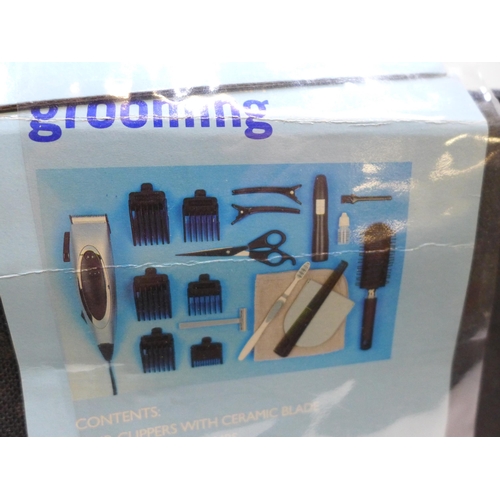 2089 - Mens grooming kit - sealed & unused