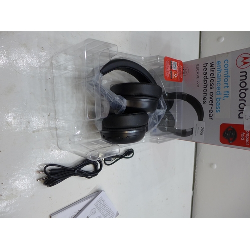 2098 - Motorola Escape 220 wireless over ear headphones - unused, boxed