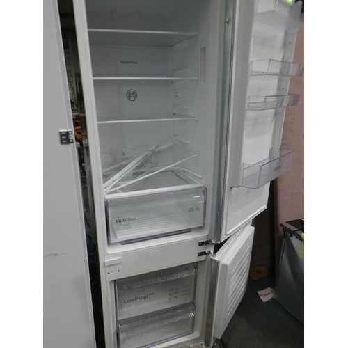 3132 - Bosch H1772xW541xD548 Integrated 70/30 Fridge Freezer* This lot is subject to vat