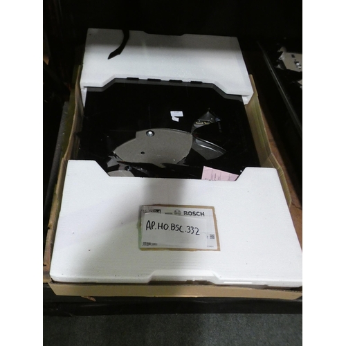 3106 - Bosch induction hob * This lot is subject to VAT