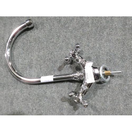 3113 - Victorian style stainless stell tap * This lot is subject to VAT