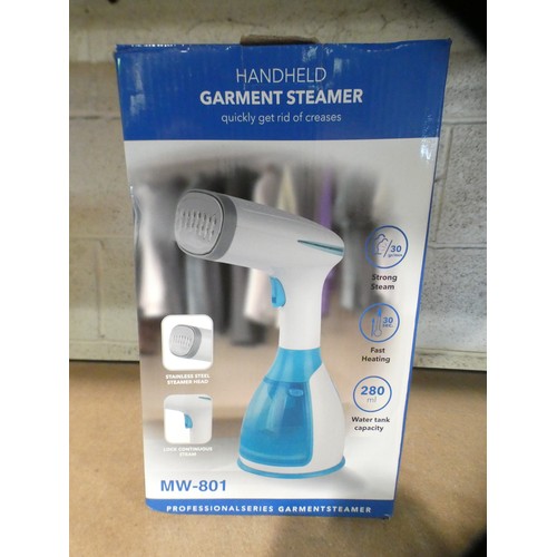 3090 - A white and blue 1700w hand held garment steamer (model: MW-801)