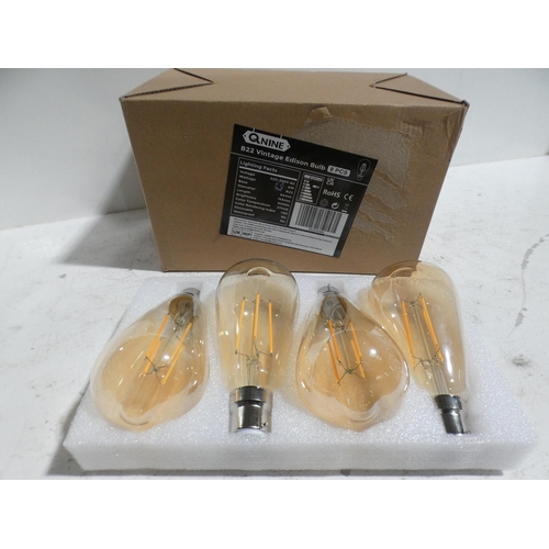 3084 - 8 pc B22 vintage style Edison light bulbs