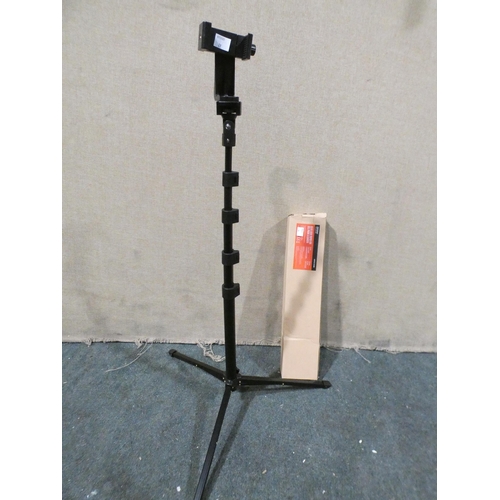 3086 - 2 boxes - Selfie Stick tripod for mobile and camera