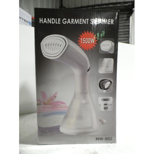 3081 - Hand-held 1500w garment steamer