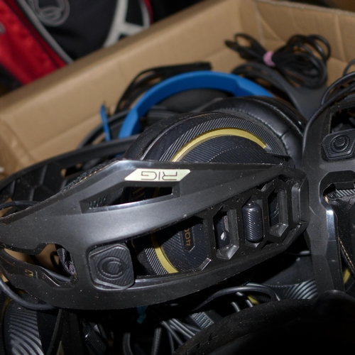 2278 - Box of telecoms/gaming/computer headsets - approx. 20 pairs in total