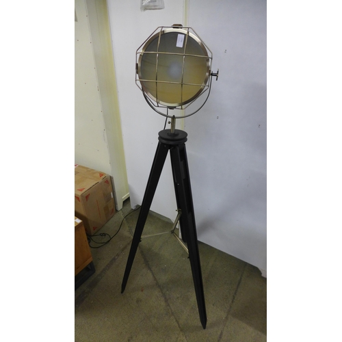 1792 - A Metal Floor Standing spotlight lamp