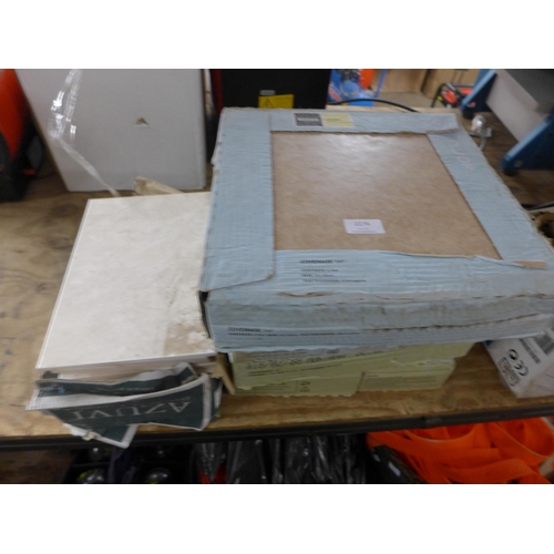 2276 - 5 Boxes of boxed assorted floor tiles