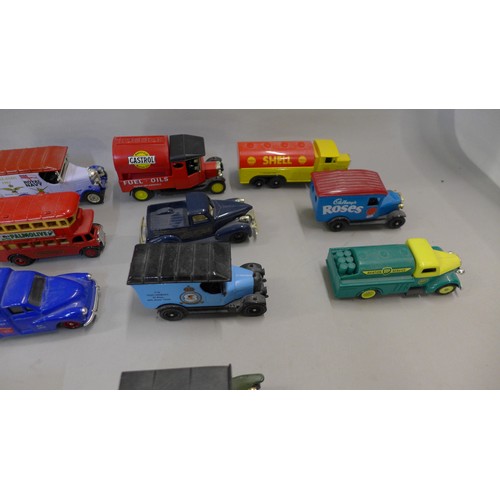 684 - A collection of die-cast model vehicles, (18)