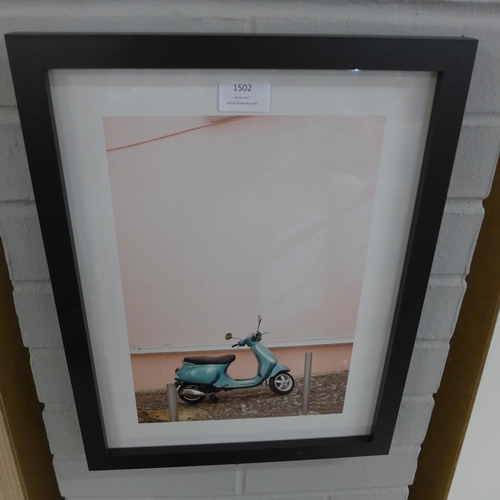 1336 - A Caroline Mint, Scooter framed print, 30 x 40 (PPR5419912)   #