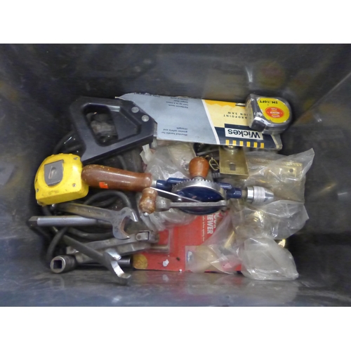 2025 - Plastic and wooden tray of assorted hand tools plus shoebox of cycling accessories