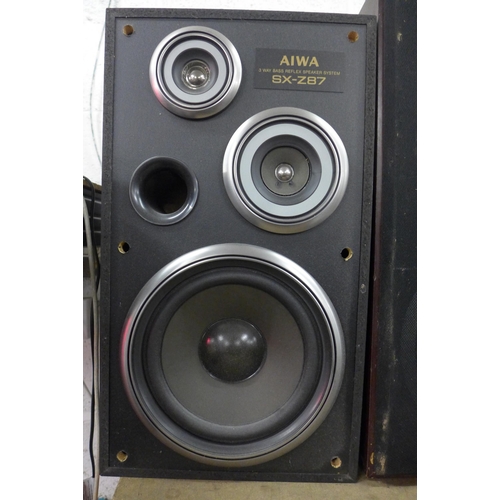 Aiwa SX-Z87 30cm stereo speakers