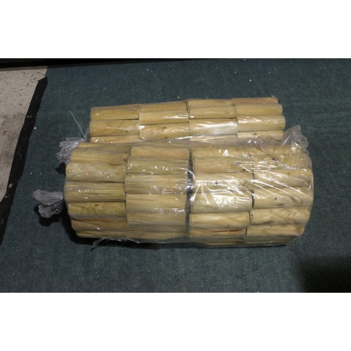 3147 - Two bags of Easy Fix rolled garden border edging:- 180 x 15cm (4 rolls in each bag) * this lot is su... 