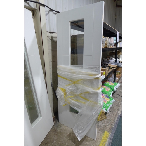 3149 - 3 Internal white doors with vertical glass panels 766 x 1998 x 350mm * this lot is subject to VAT