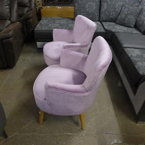 1304 - A pair of Charleston pink upholstered chairs