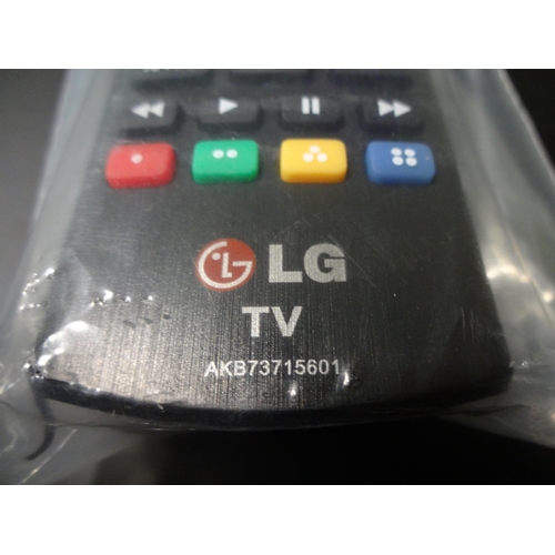 3118 - 3 Sky+HD remote controls & an LG remote