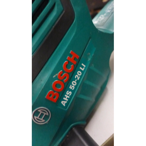 2159 - Bosch Universal hedge pole 18 & Bosch AHS 50-20 Li hedge cutter with battery & charger - W