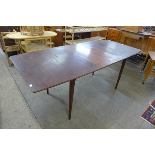 82 - A McIntosh teak T2 extending dining table