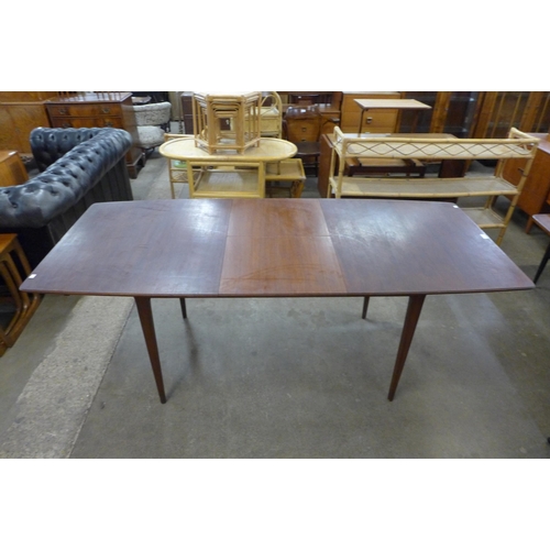 82 - A McIntosh teak T2 extending dining table