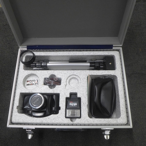1120 - An Akita 35mm film camera set in an aluminium case