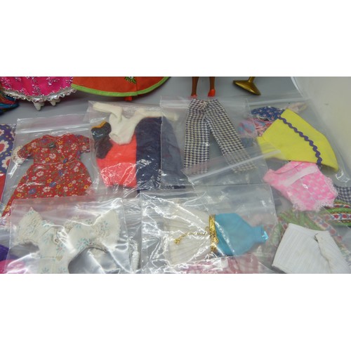 769 - Pippa Dolls:- Princess Pippa with ankle length hair, Britt, Mandy, Tammie and Dinah (Dawn model) wit... 