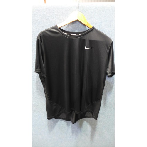 3299 - 10 Lady's black Nike Dri-Fit t-shirts - mixed size * This lot is subject to VAT