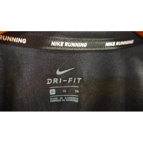 3299 - 10 Lady's black Nike Dri-Fit t-shirts - mixed size * This lot is subject to VAT