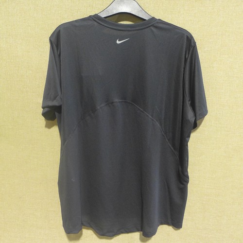 3005 - 10 Black lady's Nike Dri-Fit tops, size L * this lot is subject to VAT
