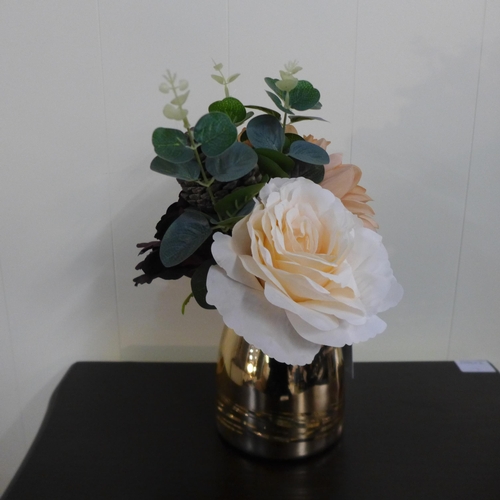 1370 - A mixed rose and pine cone arrangement in a gold coloured glass pot (55254206)   #