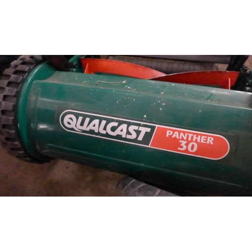 2419 - Qualcast Panther 30 push lawnmower