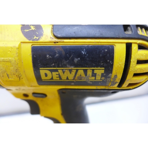 2002 - DeWalt cordless drill, charger & battery