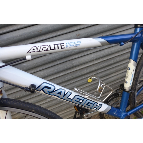 2097 - Raleigh Airlite 100 Shimano equipped racing bike