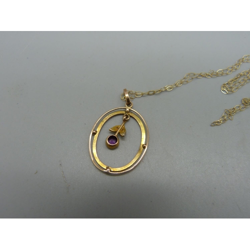 1046 - An Edwardian 9ct gold, amethyst and pearl pendant on a 9ct gold chain, 1.2g