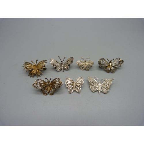 1076 - Filigree butterfly brooches