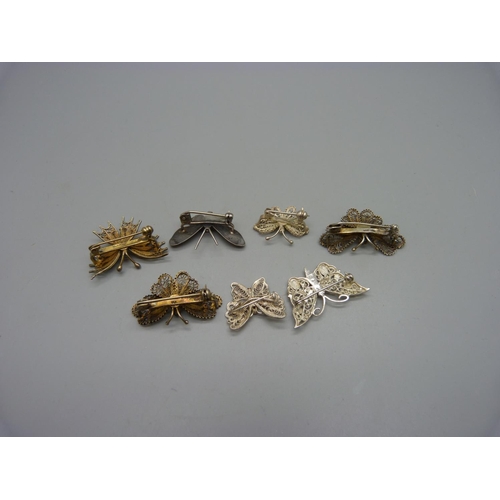 1076 - Filigree butterfly brooches