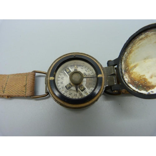 1096 - A wrist-compass, marked No.10730/B